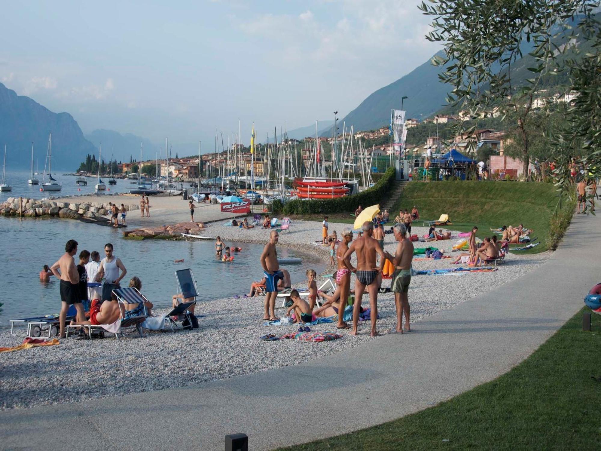 Aquacamp Hotel Brenzone sul Garda Exterior photo